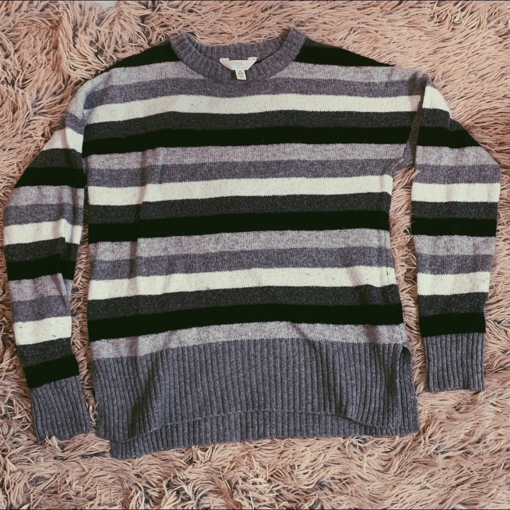 Time and Tru Sweater